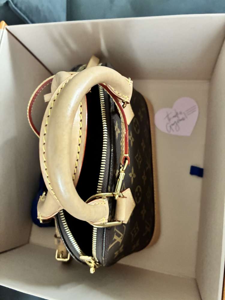 LV alma monogram