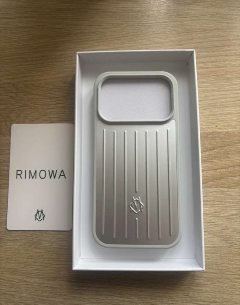 Rimowa iPhone 17pro obal