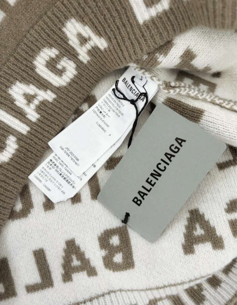 Balenciaga sveter