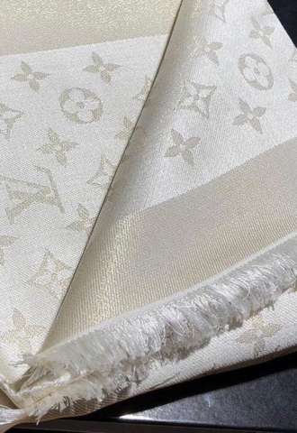 https://www.vipluxury.sk/LOUIS VUITTON SHINE SHAWL