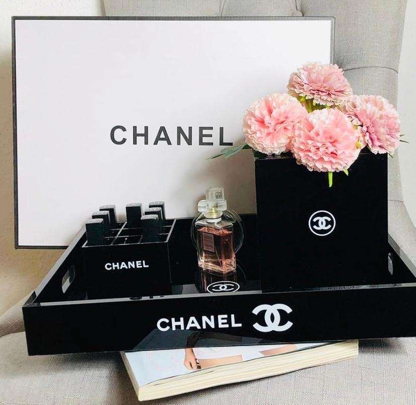 CHANEL BEAUTY DRŽIAK