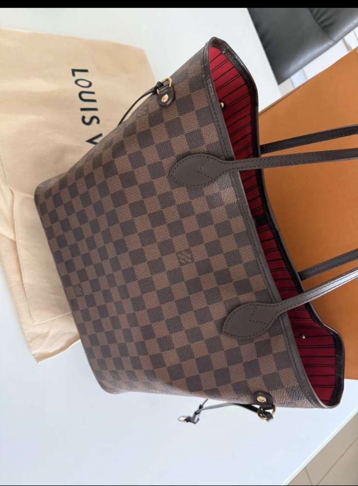 Louis Vuitton Neverfull