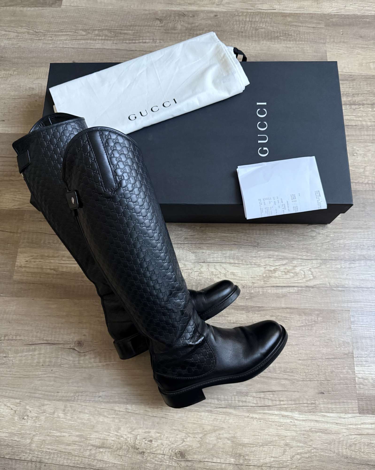 Krásne kožené čižmy Gucci