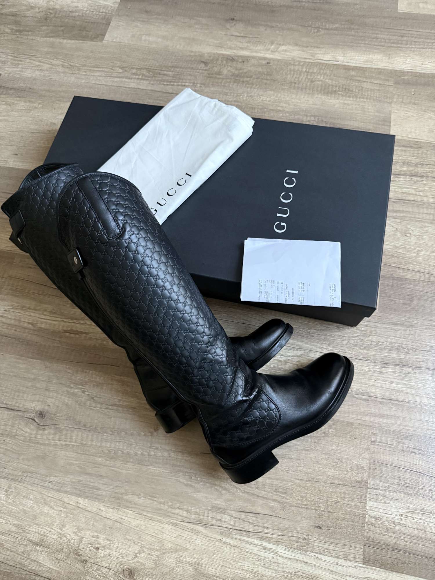 Krásne kožené čižmy Gucci