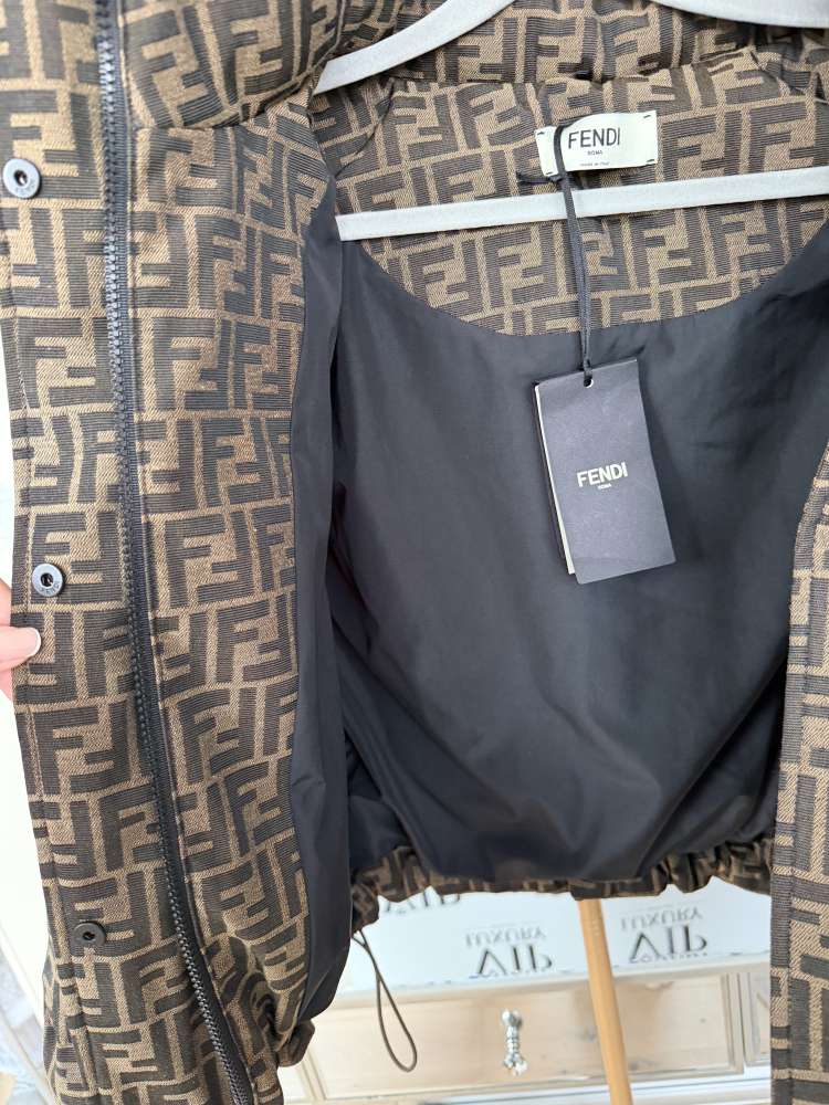 Fendi bunda