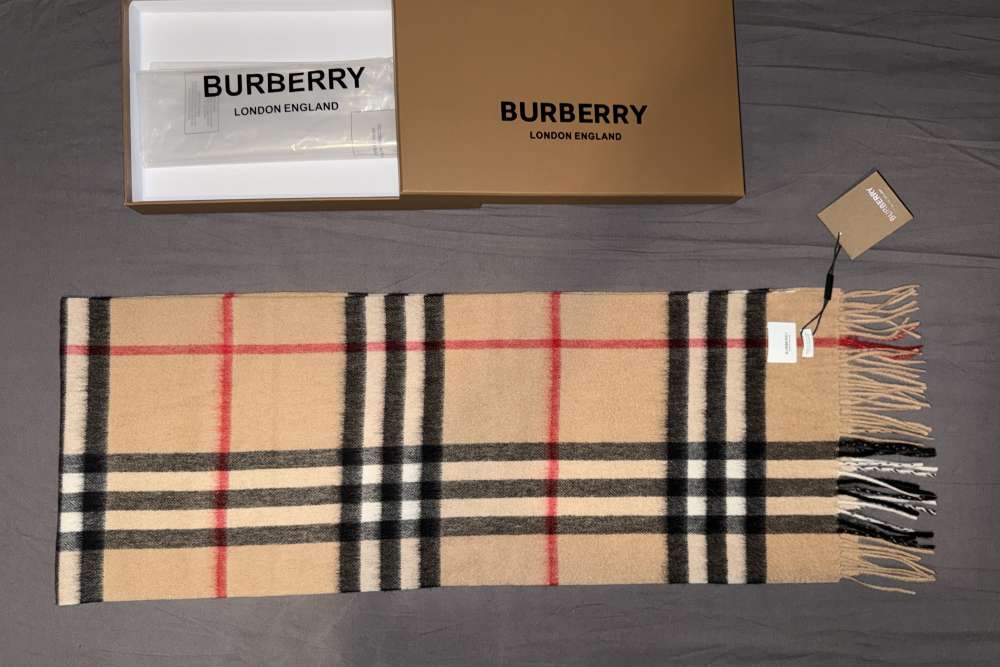 Burberry Classic Check Scarf