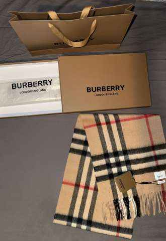 https://www.vipluxury.sk/Burberry Classic Check Scarf