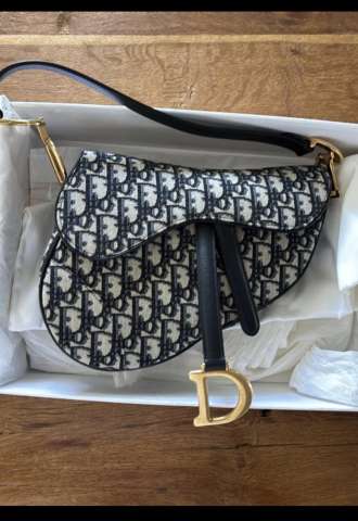 https://www.vipluxury.sk/Dior Saddle bag