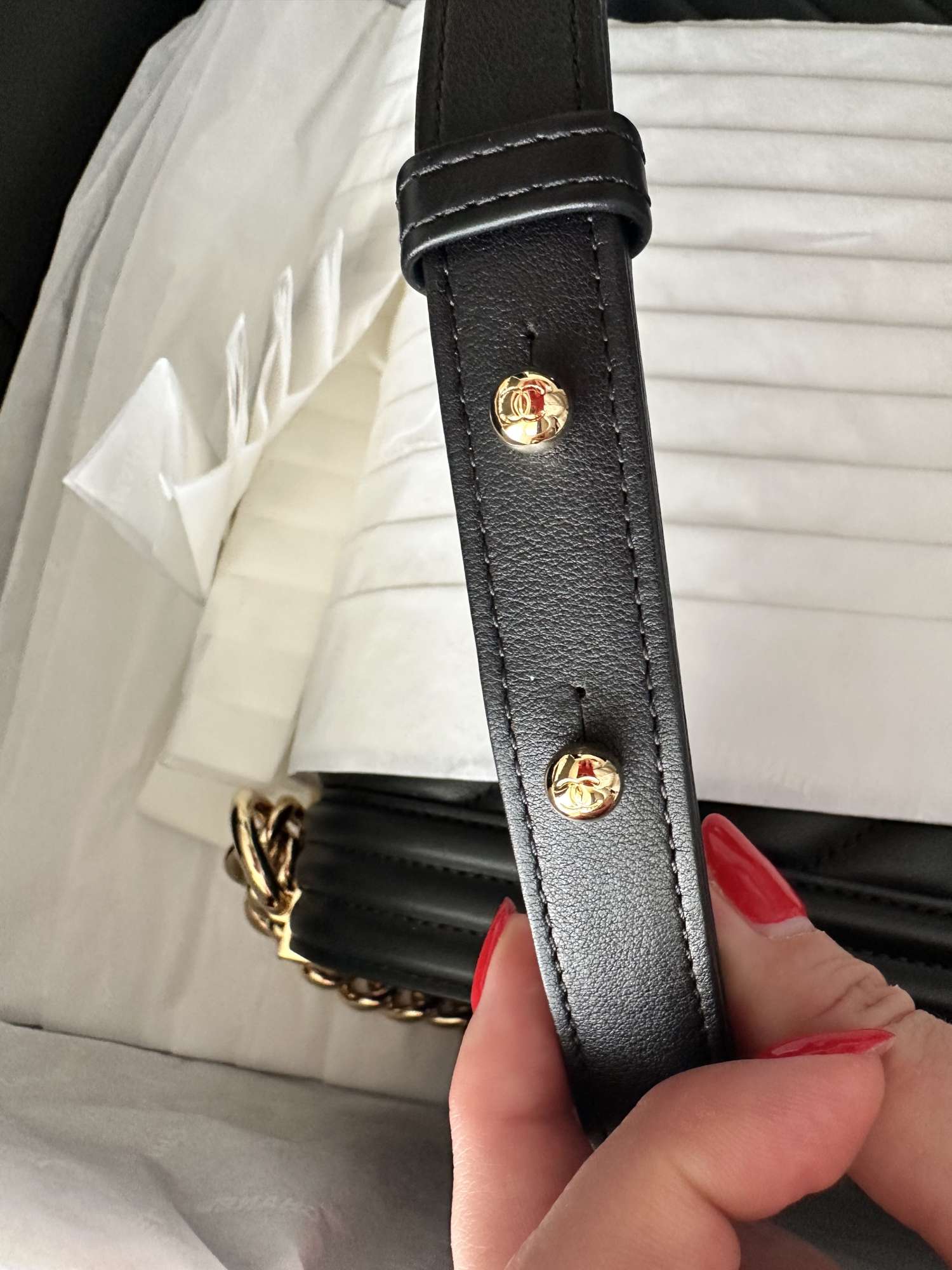 Chanel boy medium