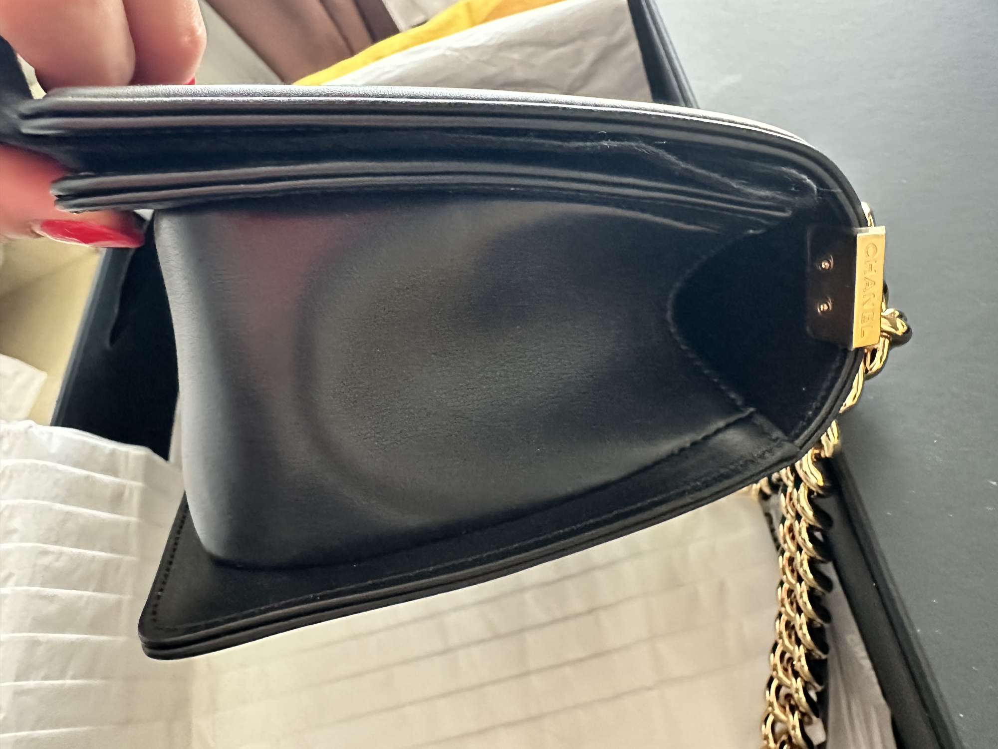 Chanel boy medium