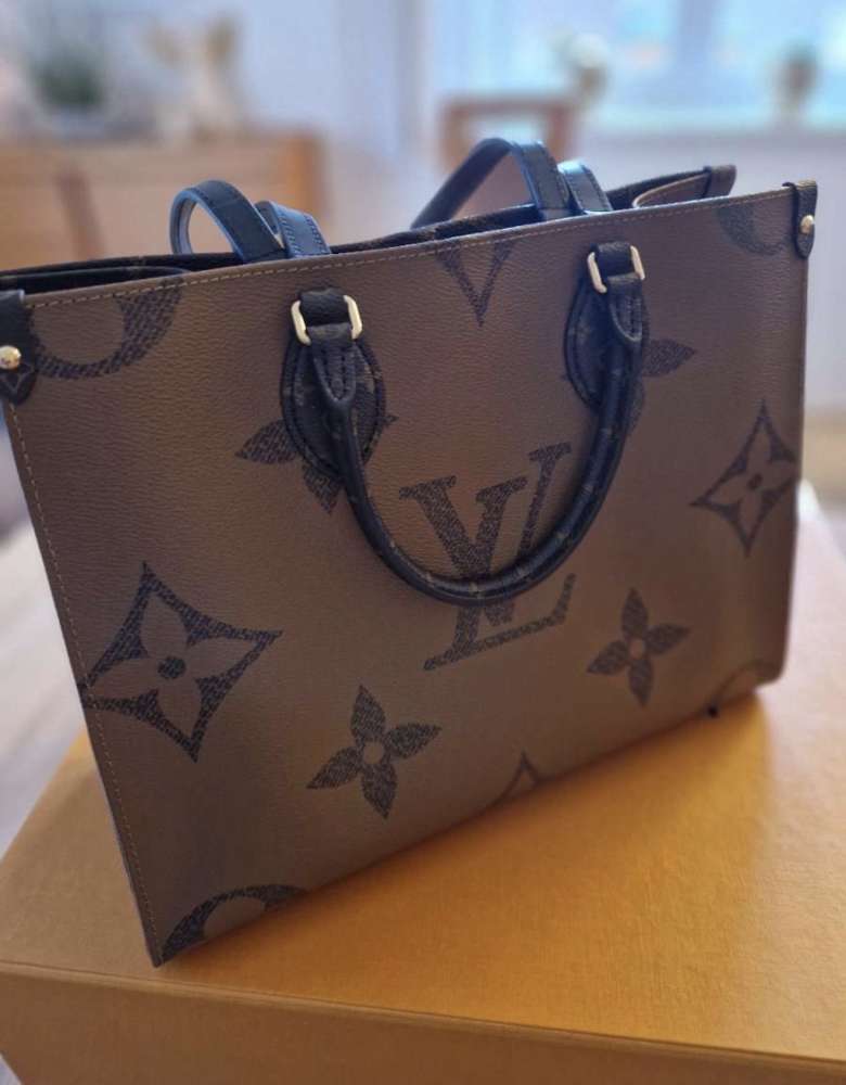 Louis Vuitton Onthego MM