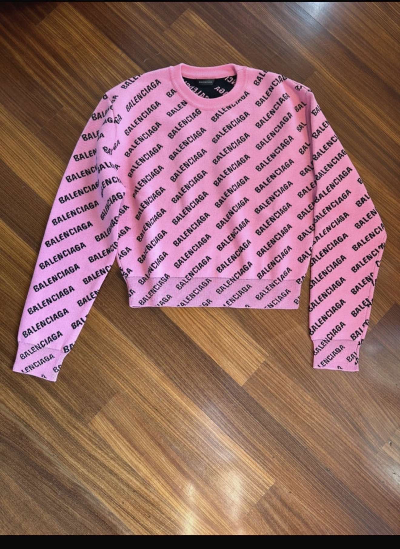 Balenciaga sveter