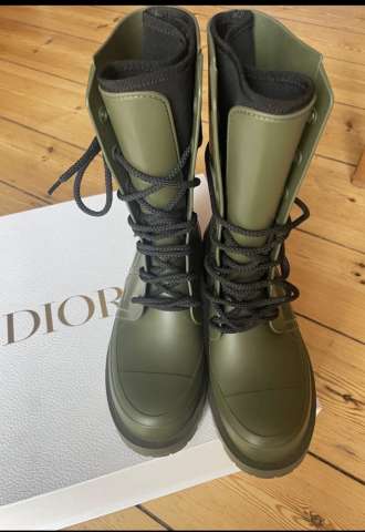 https://www.vipluxury.sk/Dior čižmy