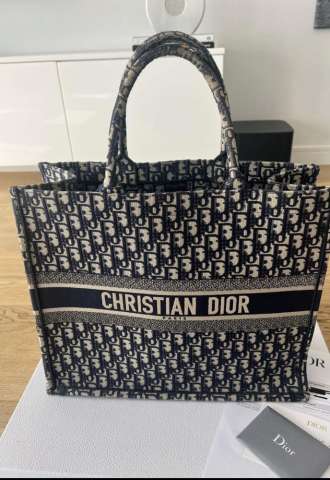https://www.vipluxury.sk/Dior tote Large