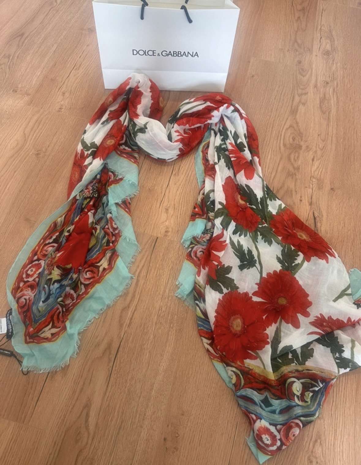 Zľava Dolce&Gabanna šál