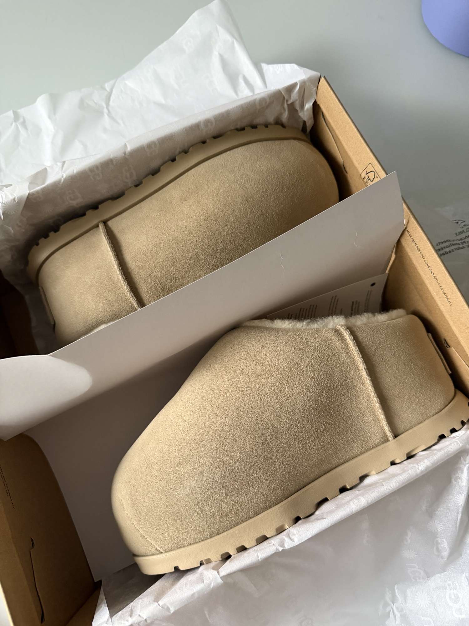 UGG Pumped Slides válenky 39