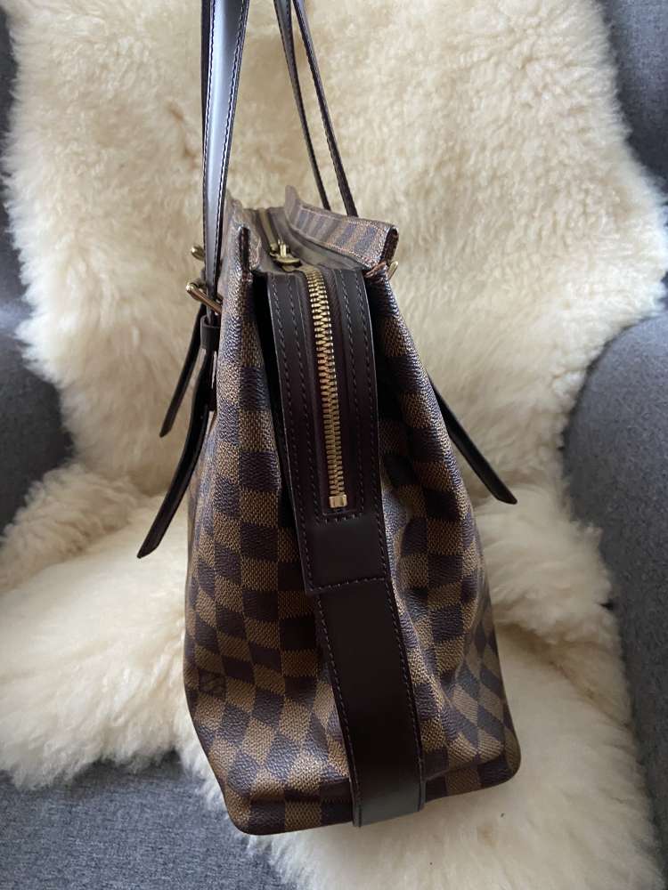 Louis Vuitton chelsea