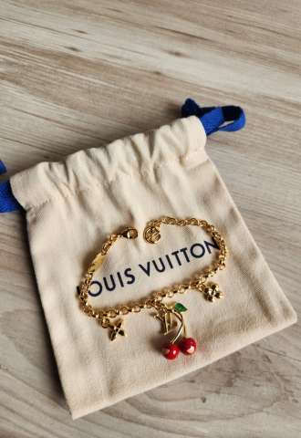 https://www.vipluxury.sk/Louis Vuitton Naramek