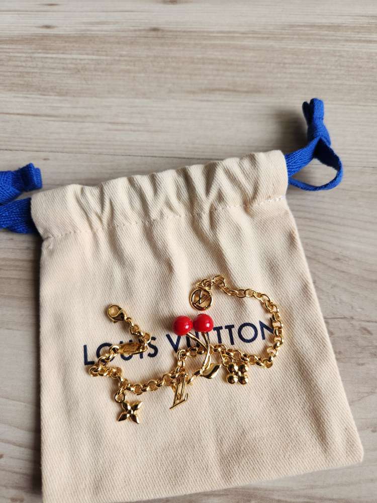 Louis Vuitton Naramek