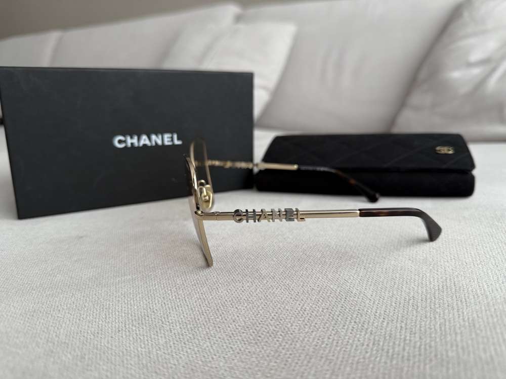 Chanel okuliare