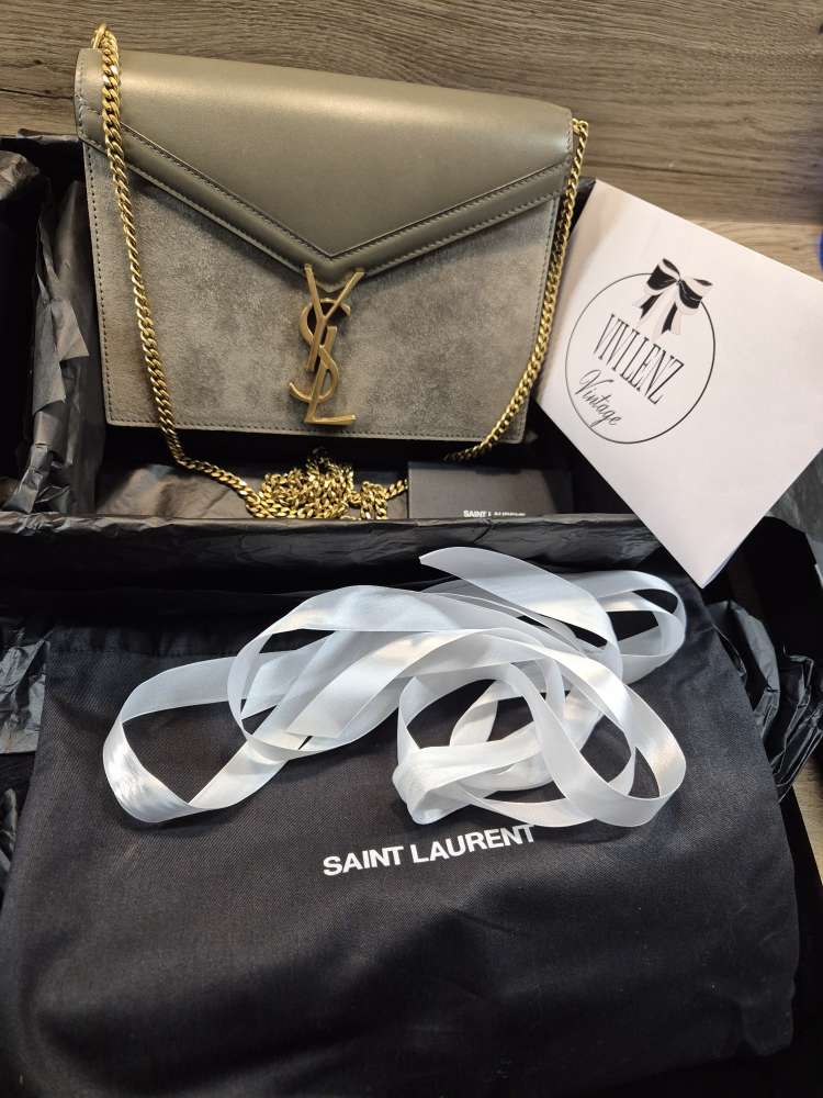 Nová YSL Cassandra Medium Suede Olive