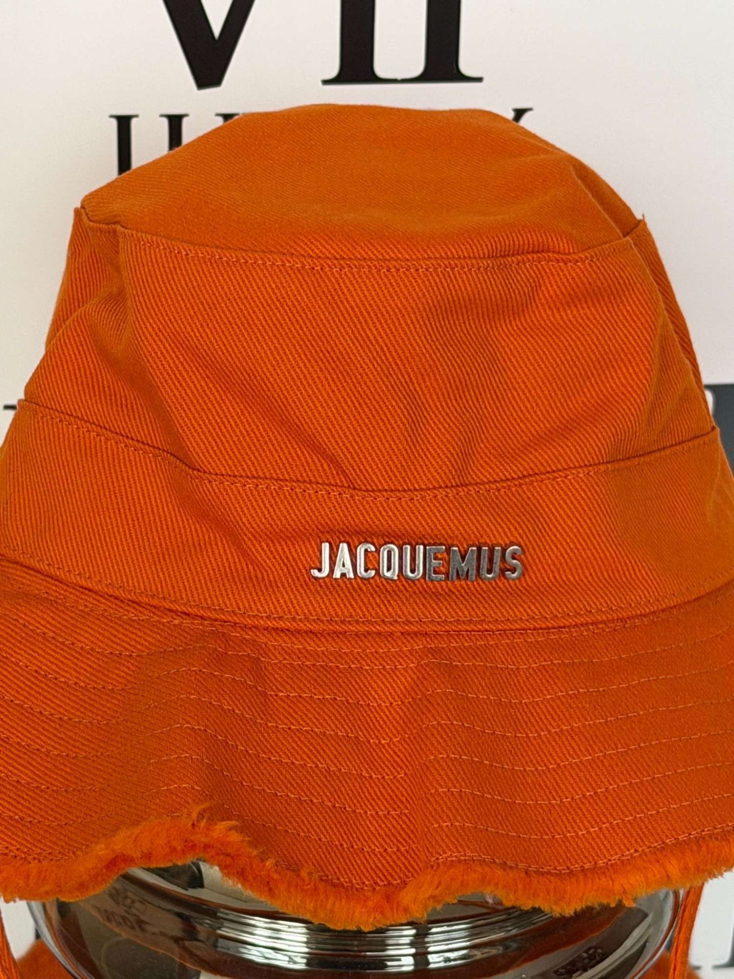 Jacquemus klobuk
