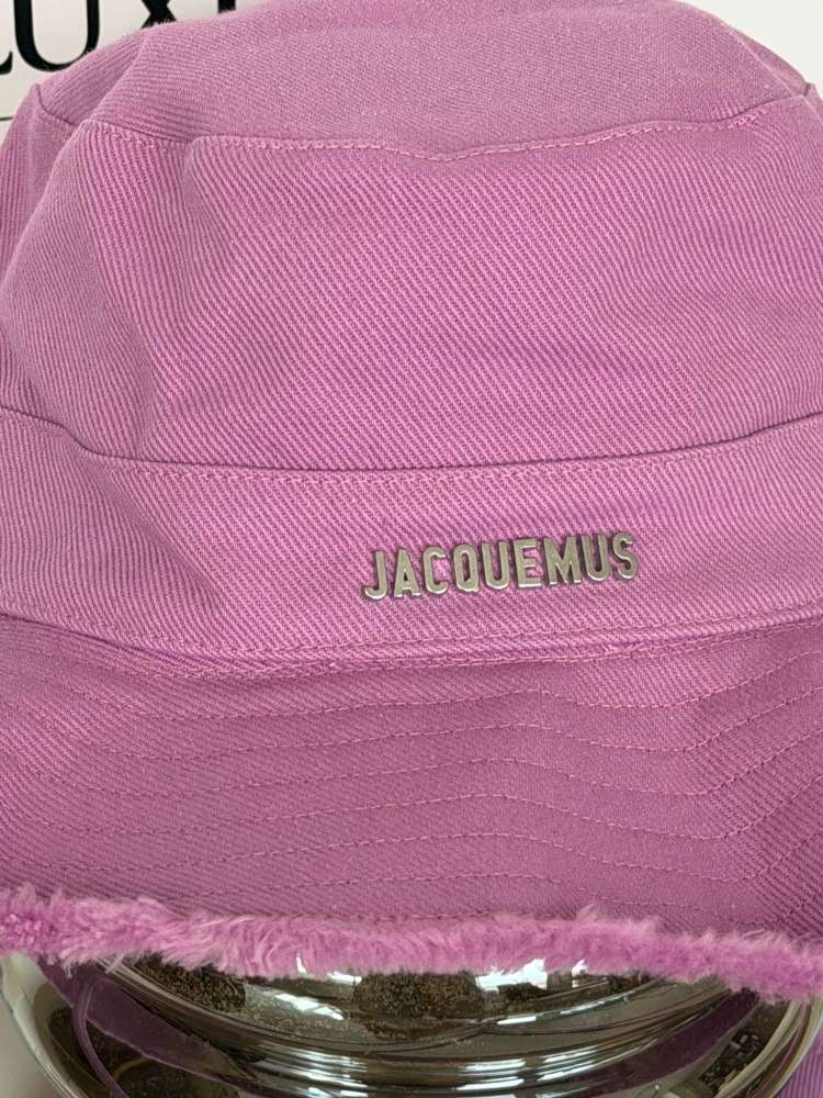 Jacquemus klobuk
