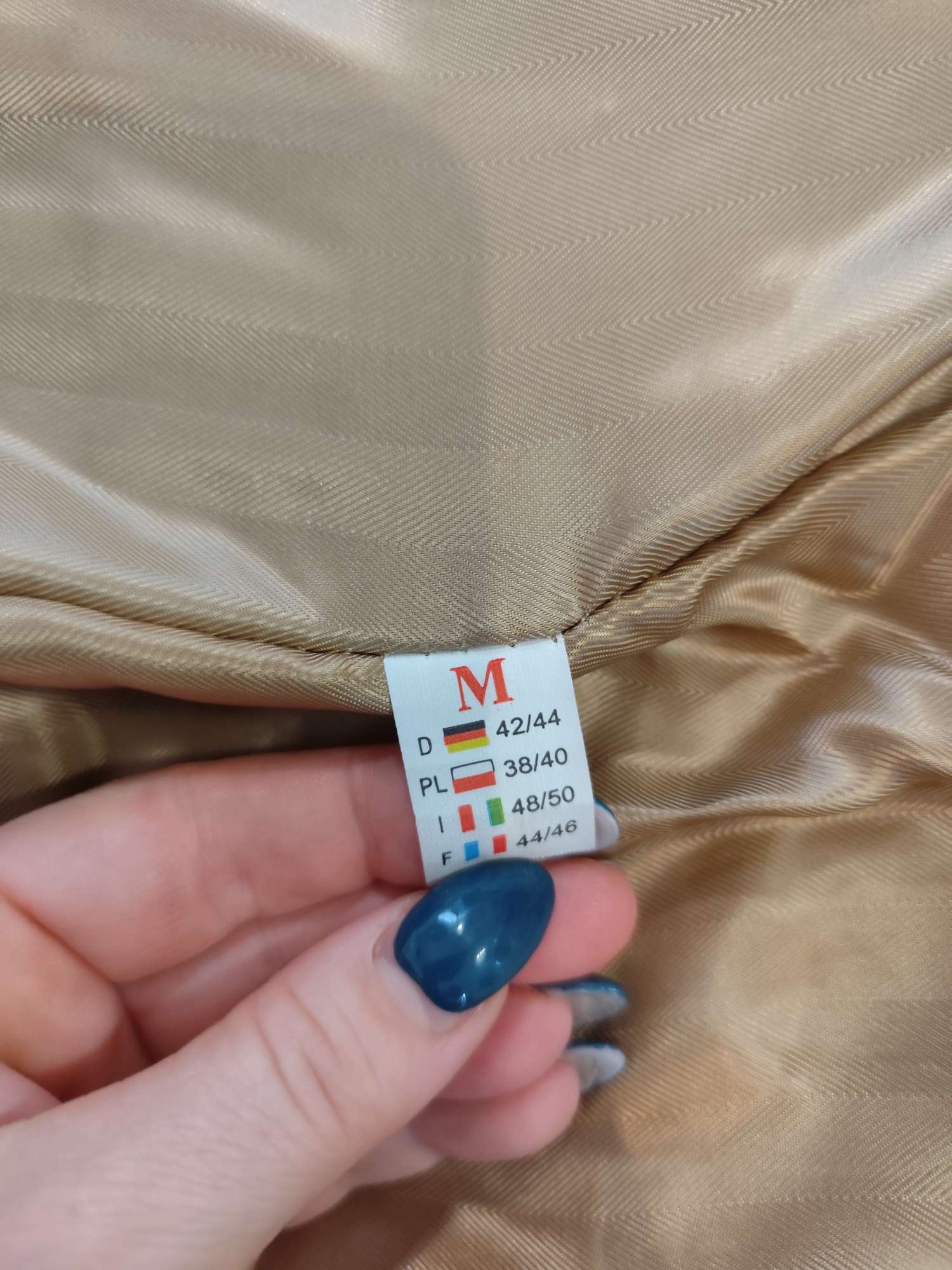 Luxusná kozusinova vesta