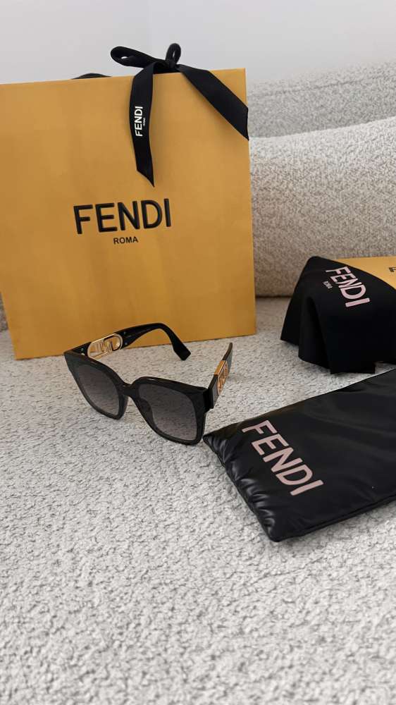 Fendi  SLNEČNÉ OKULIARE