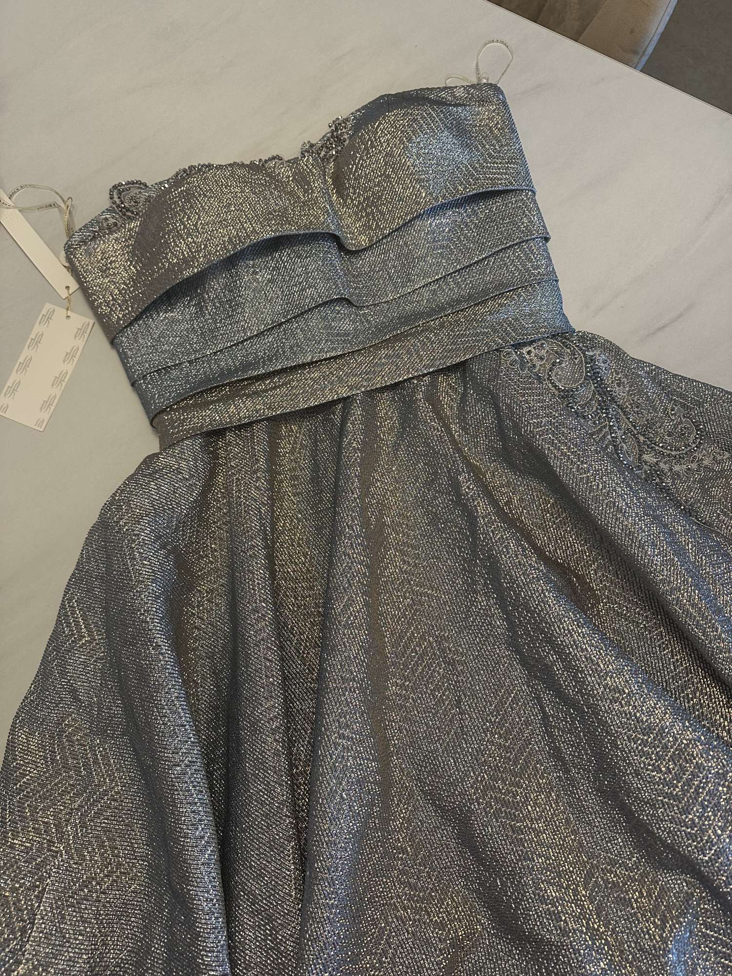 Trblietave plesove saty Paula Richi