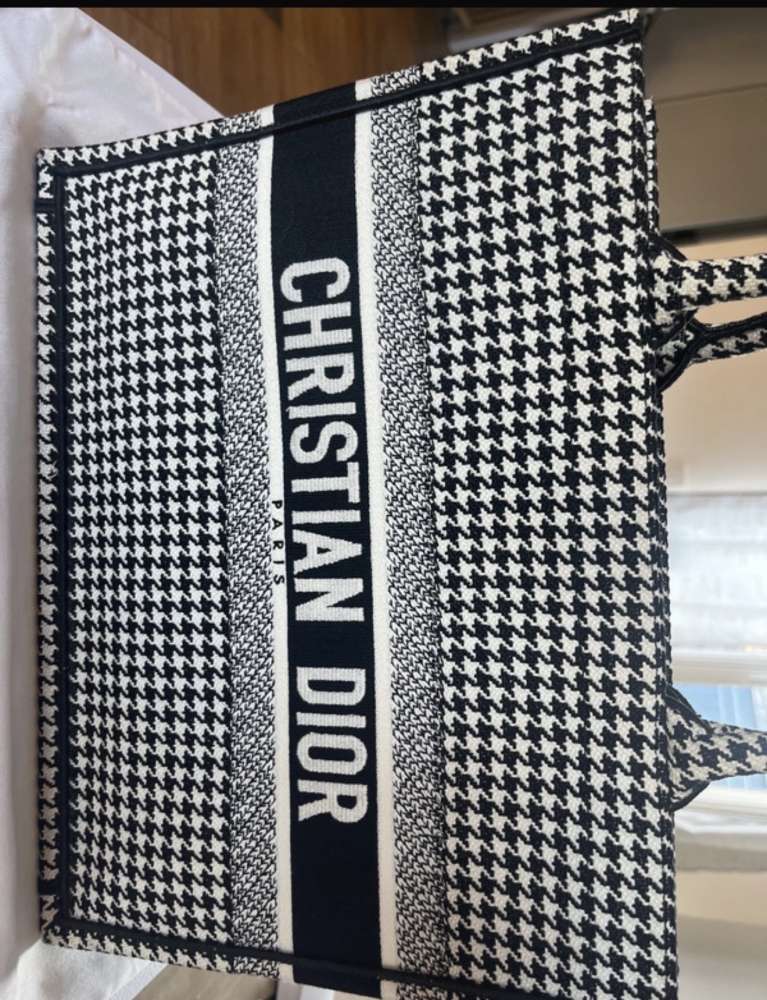 Dior tote