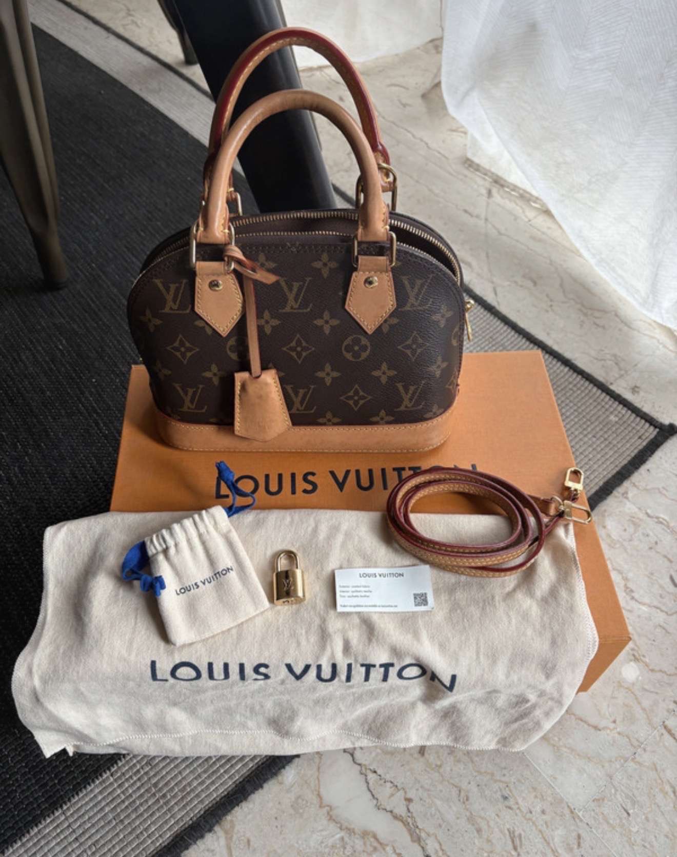 Louis Vuitton Alma Bb