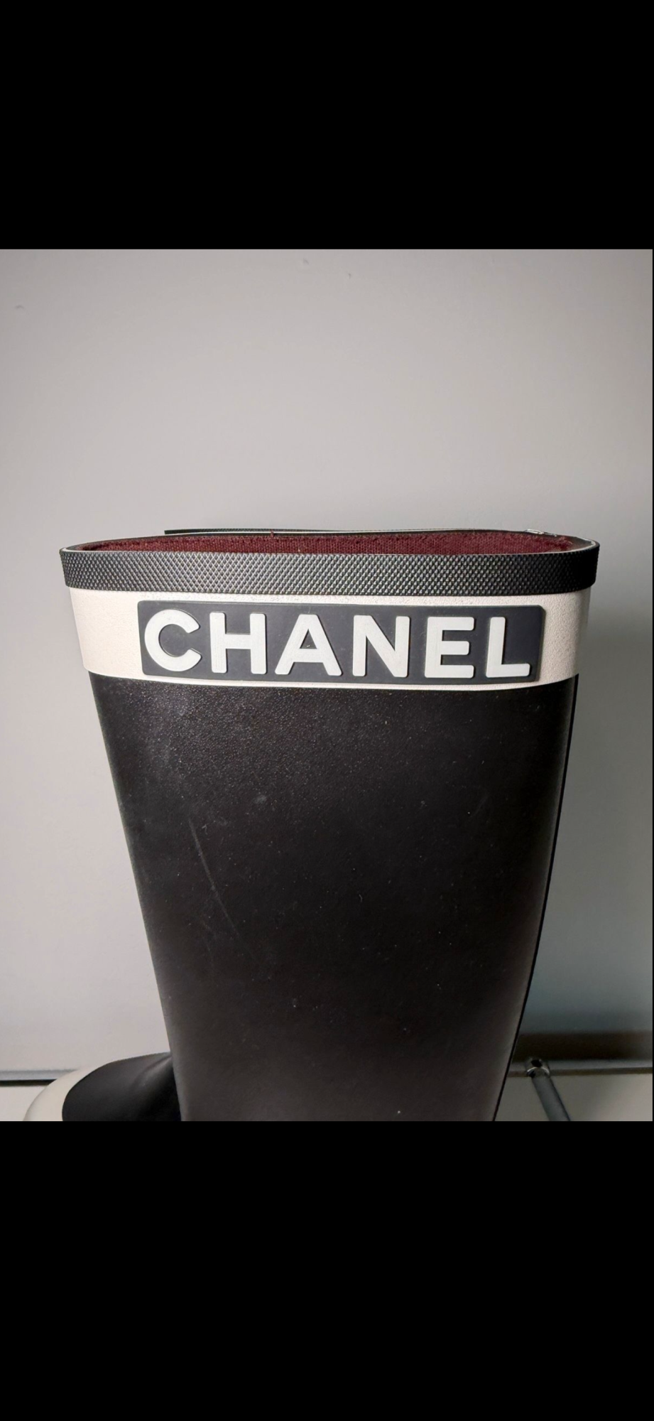 Chanel gumáky