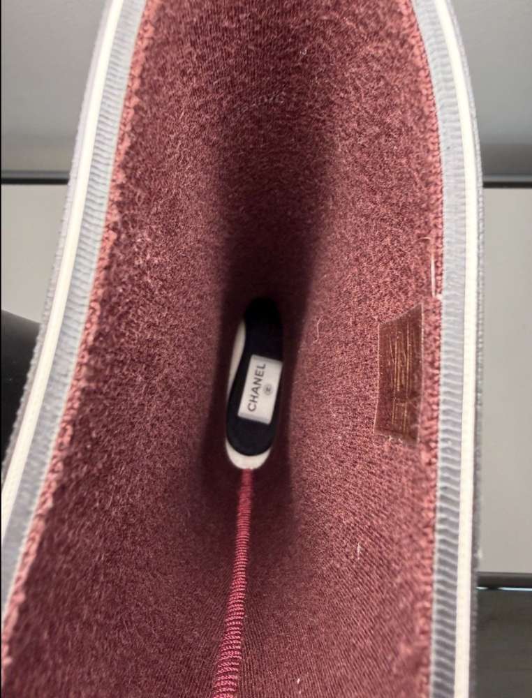 Chanel gumáky