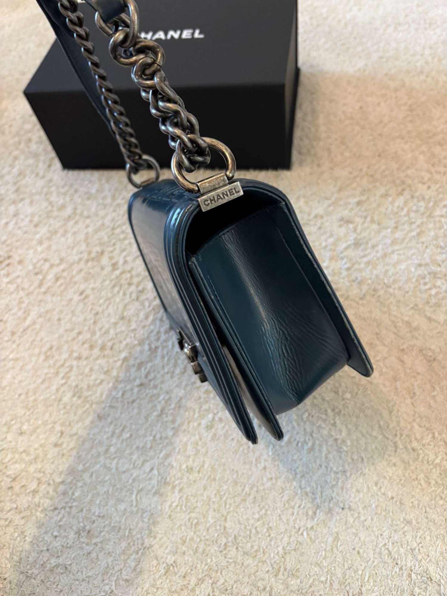 Chanel boy kabelka