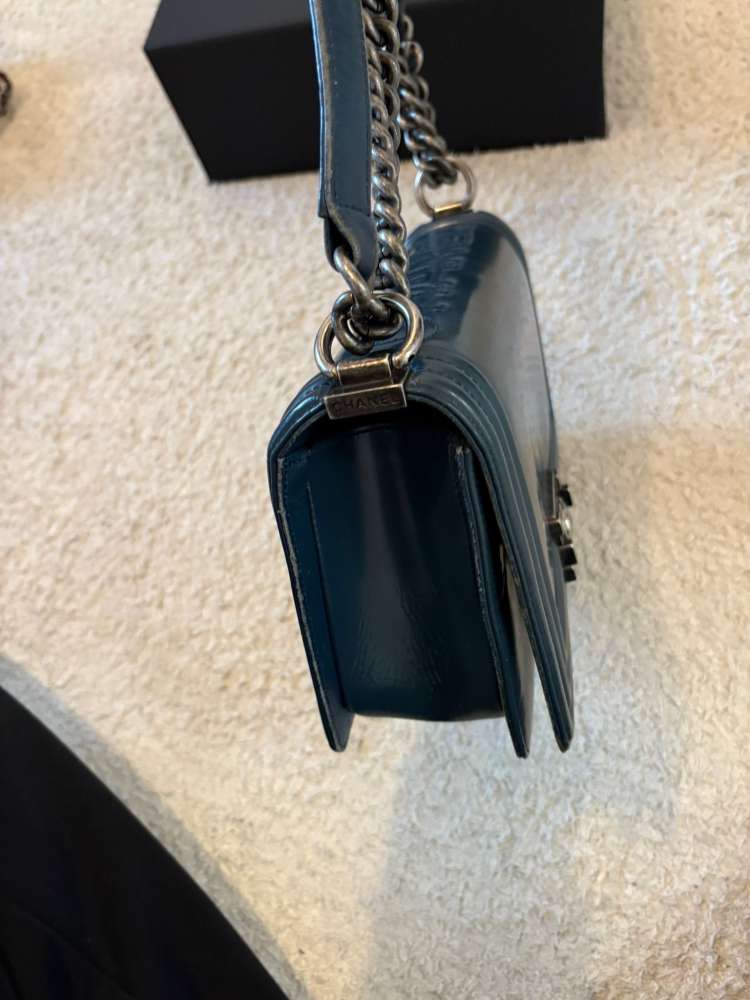 Chanel boy kabelka