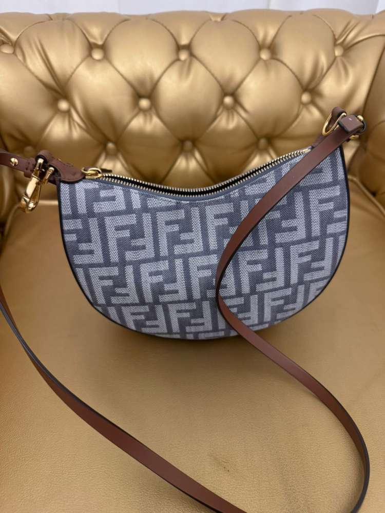 Fendi kabelka