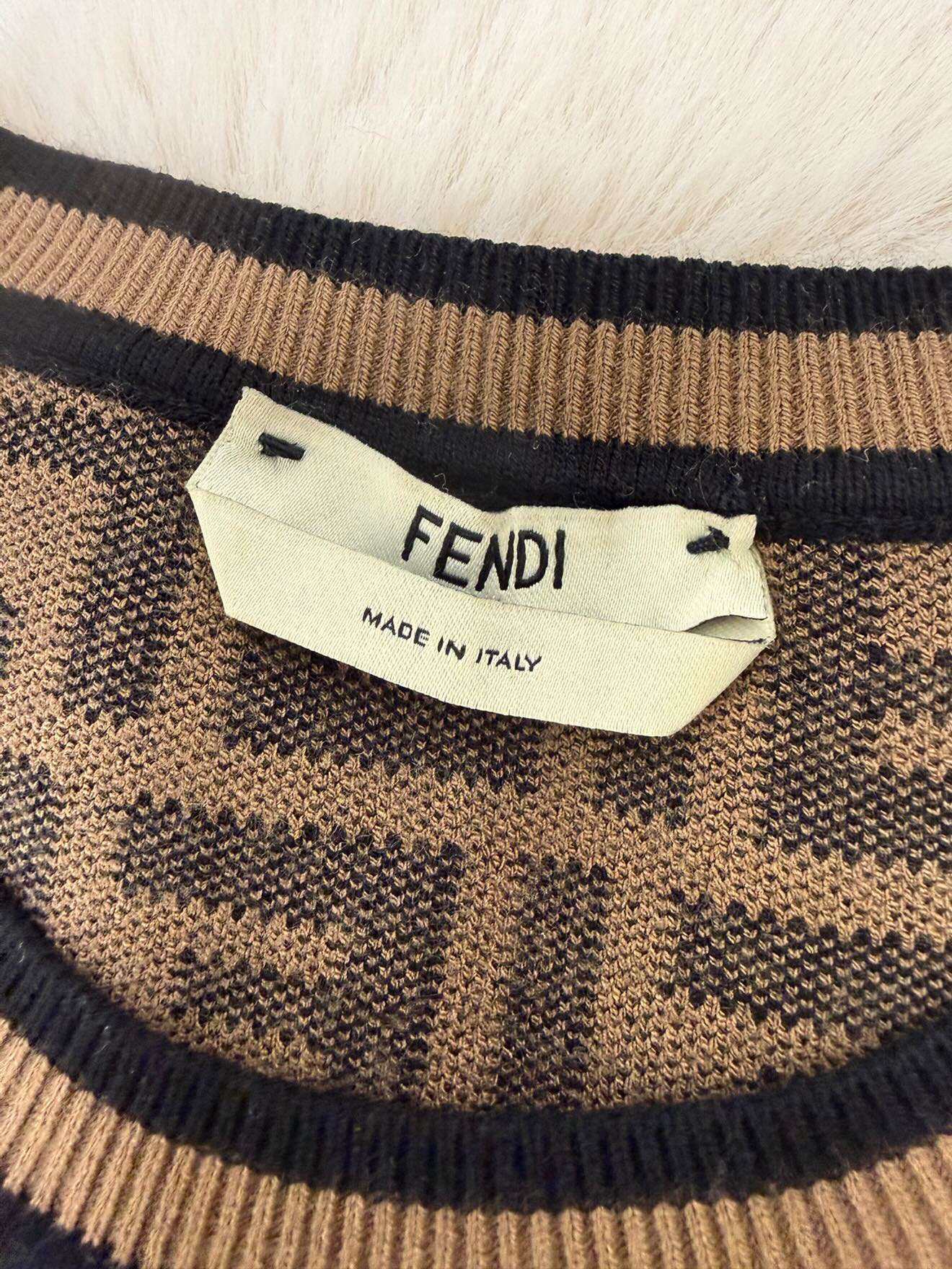 Fendi sveter