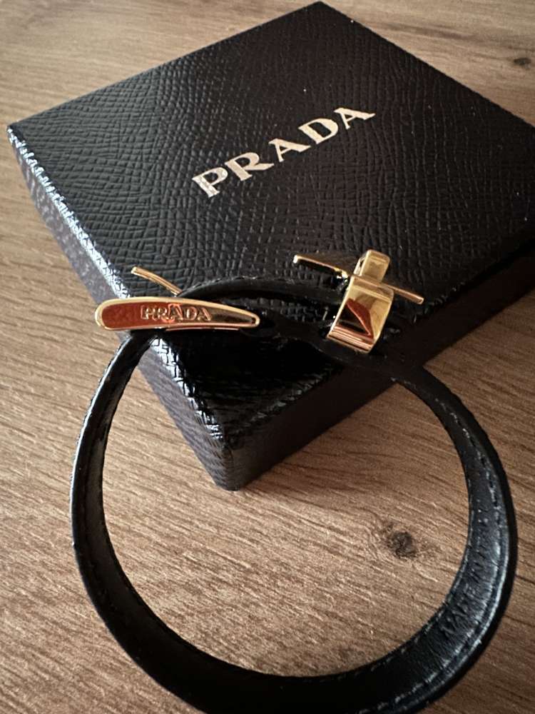 Náramok Prada zo saffiano kože