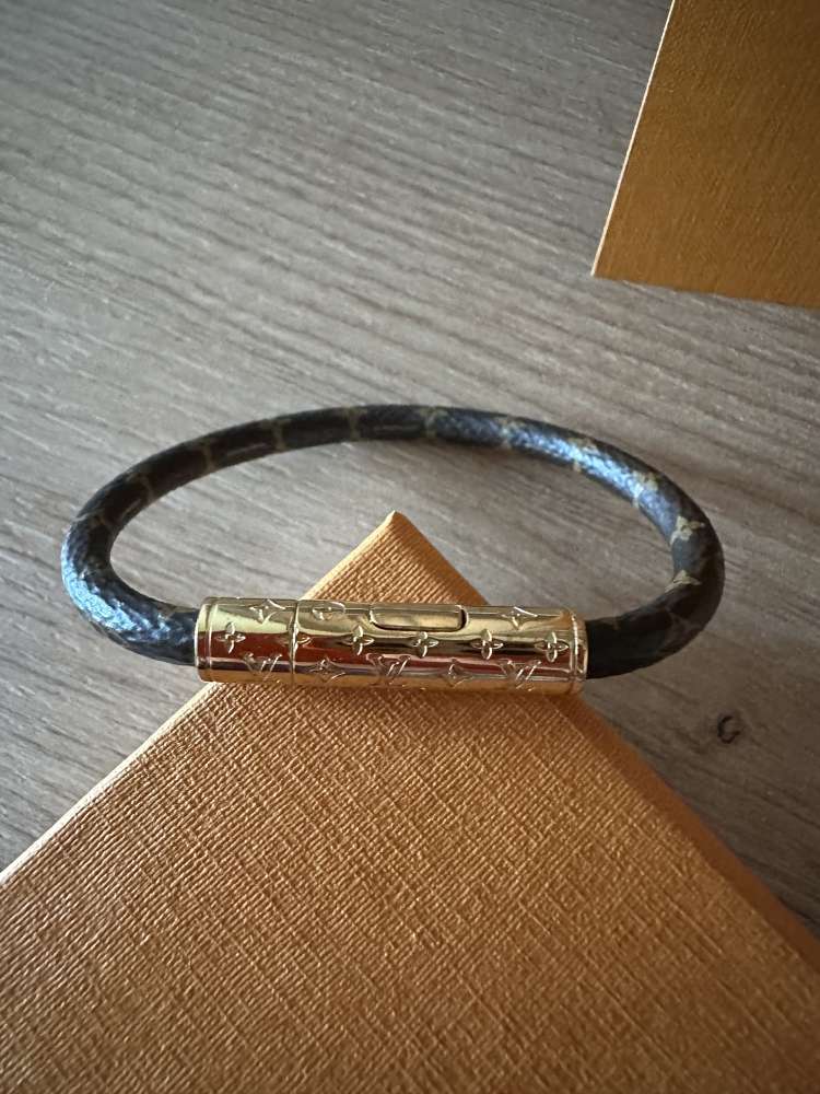 Louis Vuitton Confidential bracelet