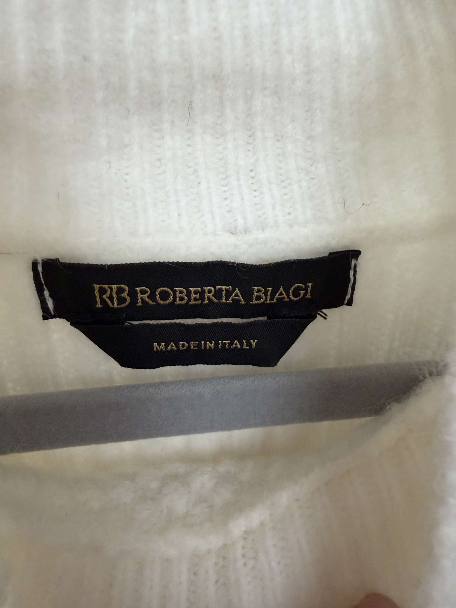 Roberta Boagi sveter