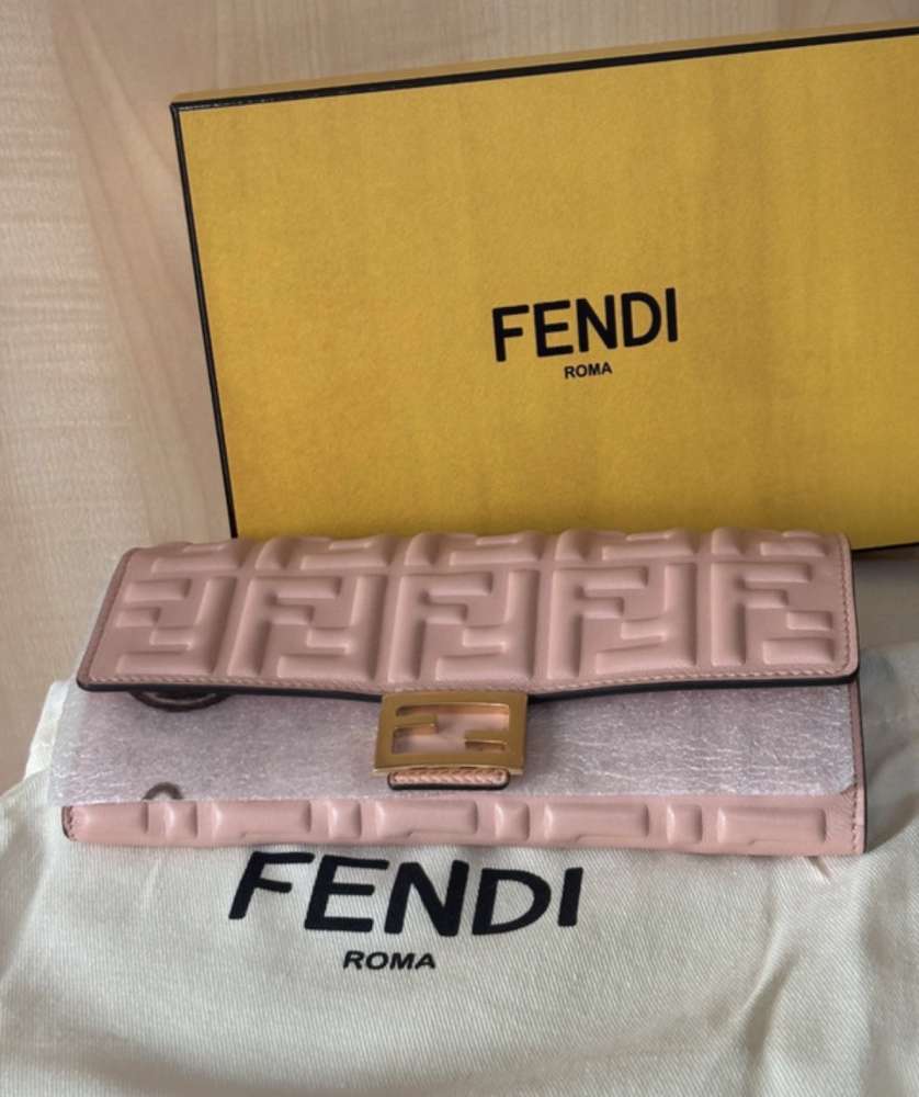 Fendi peňaženka