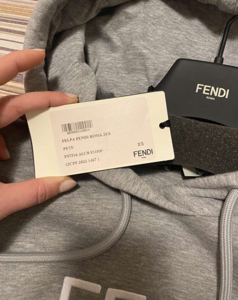 Fendi mikina