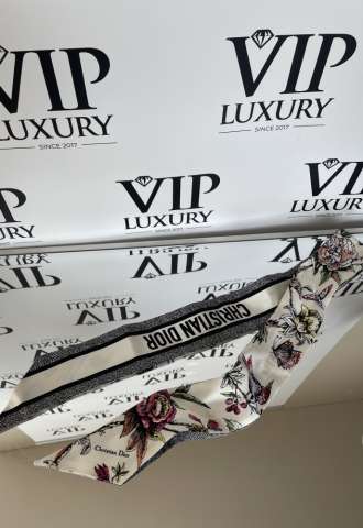 https://www.vipluxury.sk/Dior šatka