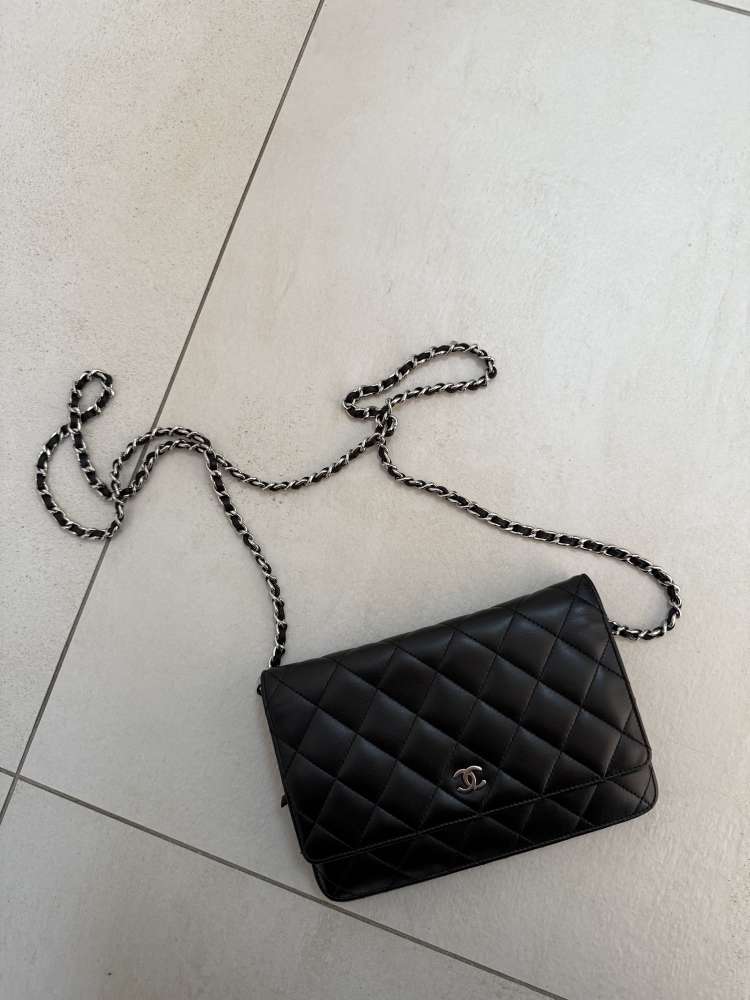 Chanel WOC