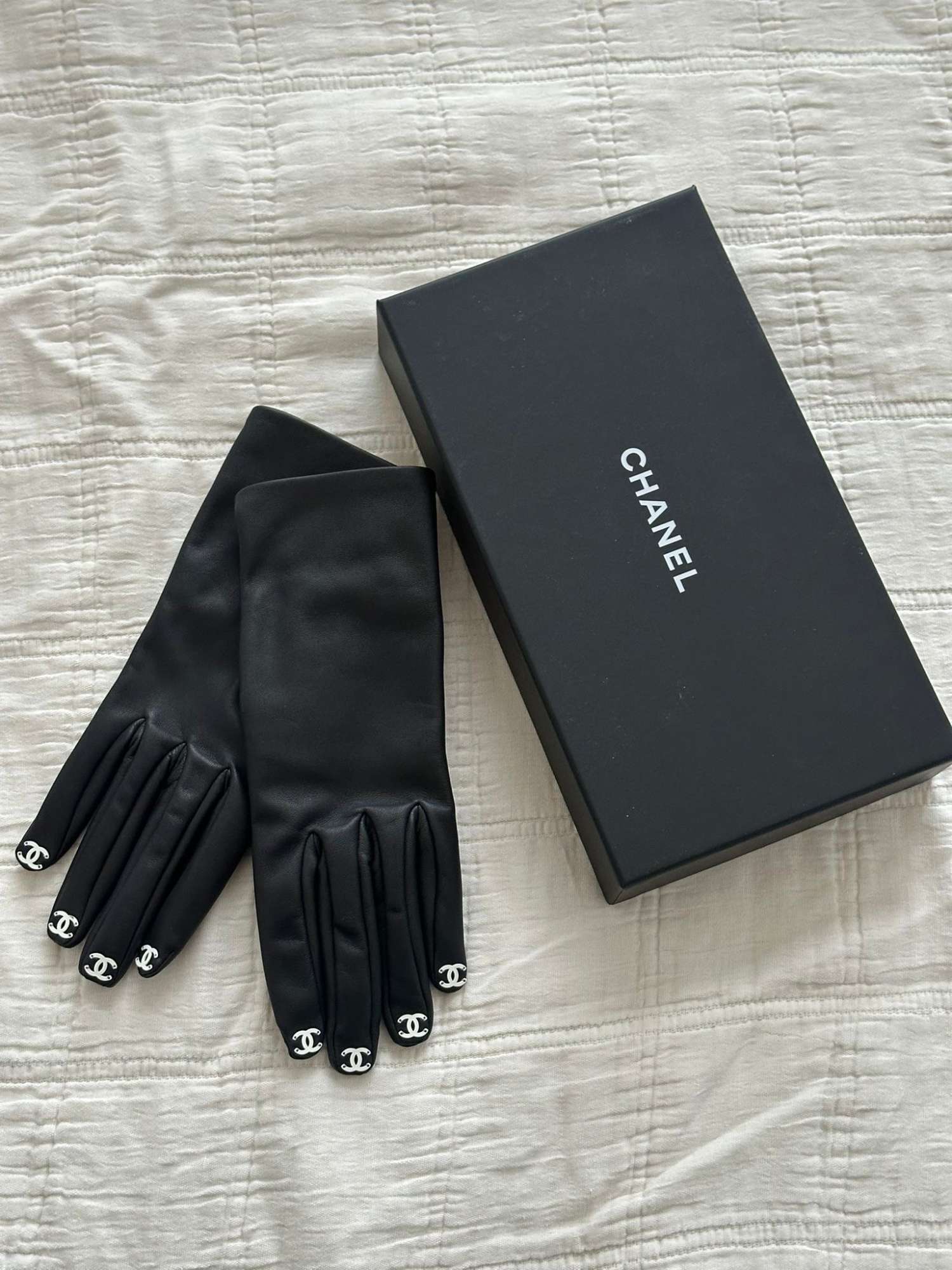 Chanel rukavice