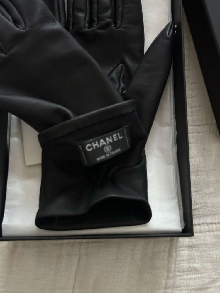 Chanel rukavice