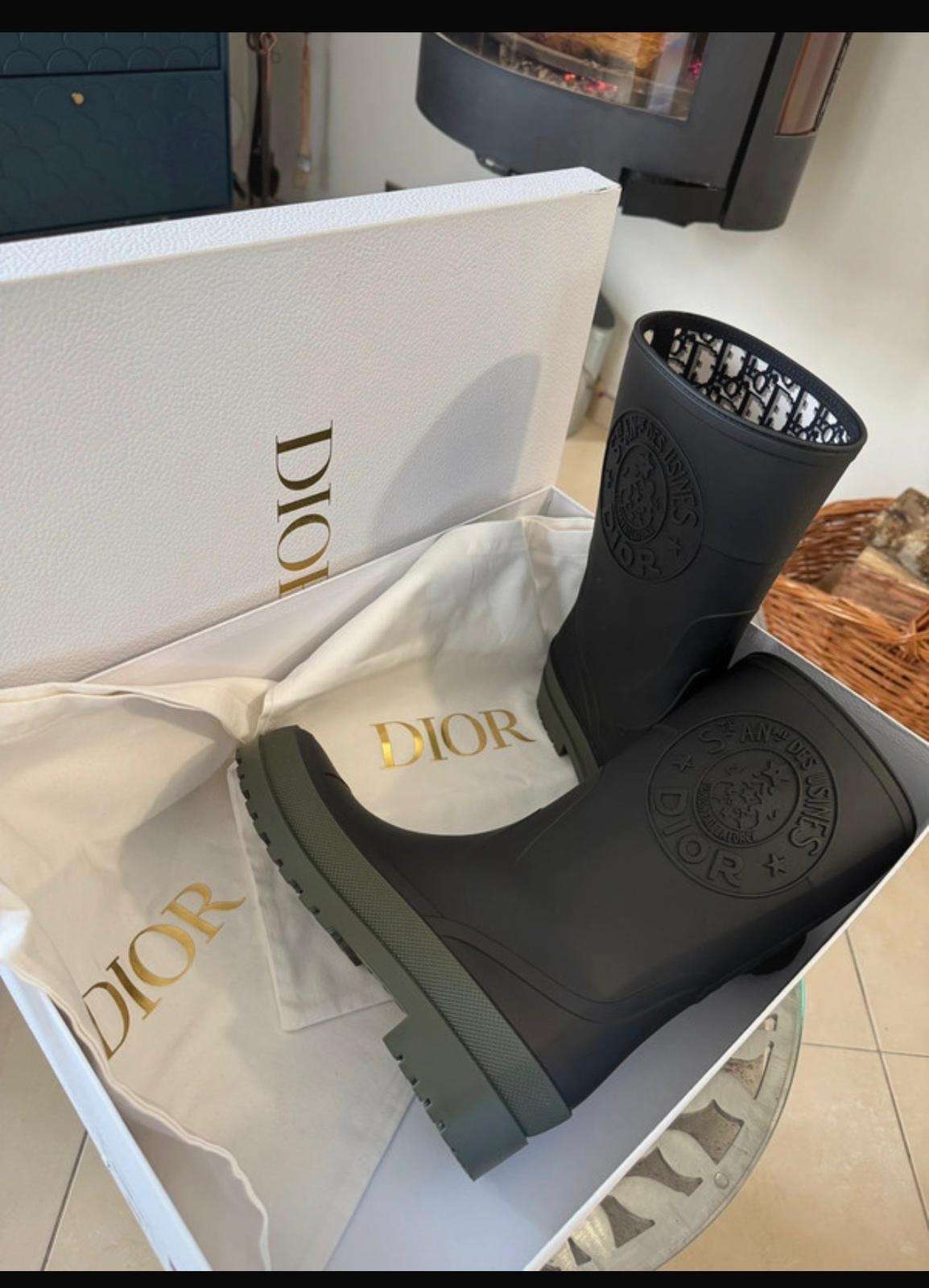 Dior gumáky