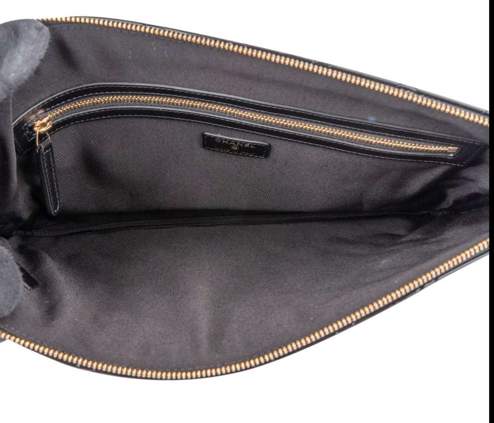 Chanel clutch