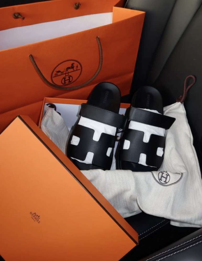 Hermes Chypre cierne